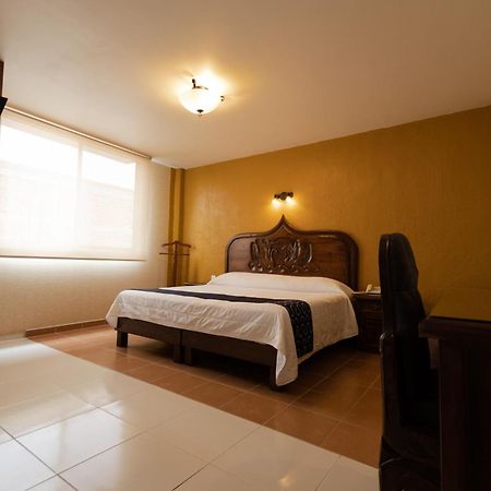 Hotel Hc Celaya  Dış mekan fotoğraf
