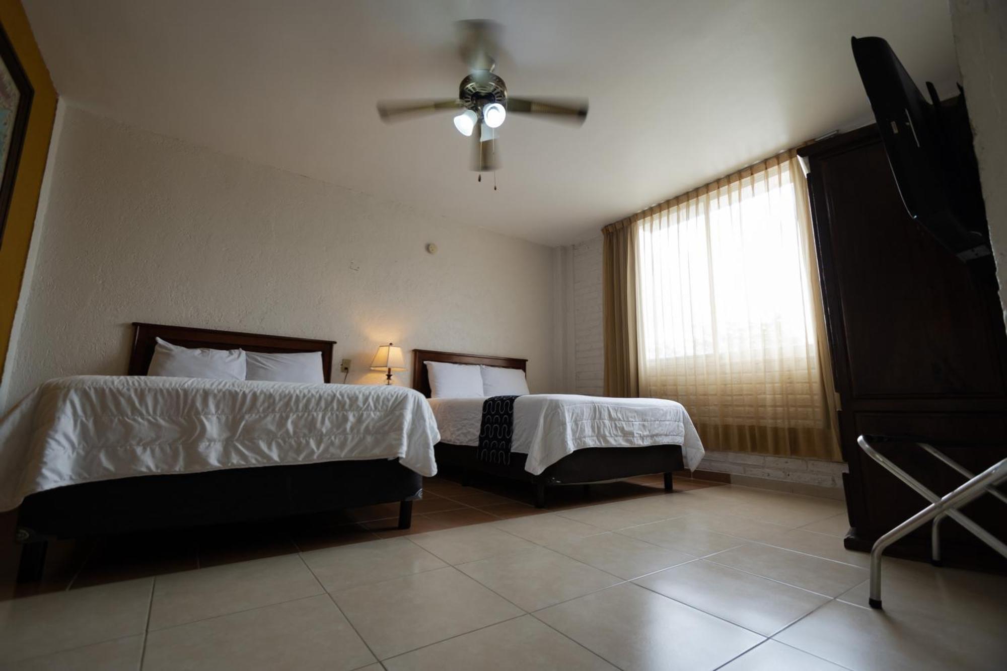 Hotel Hc Celaya  Dış mekan fotoğraf