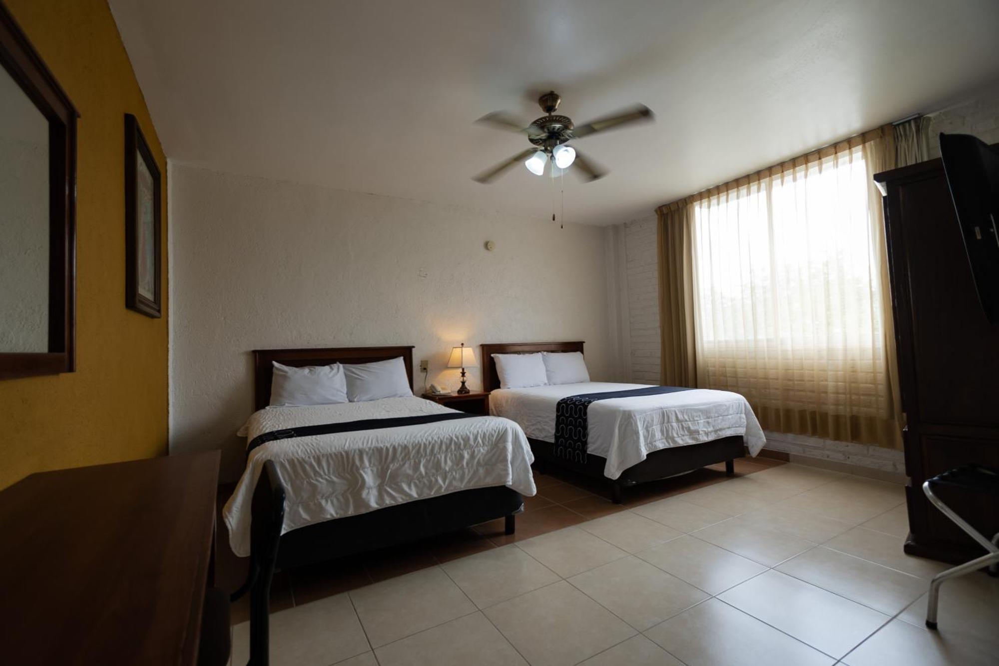 Hotel Hc Celaya  Dış mekan fotoğraf