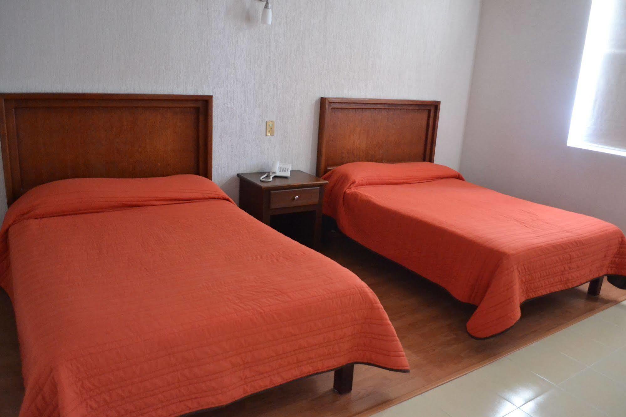 Hotel Hc Celaya  Dış mekan fotoğraf